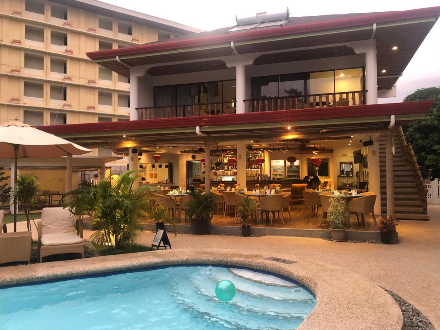 Alona Vida Beach Hill Resort Panglao Bagian luar foto