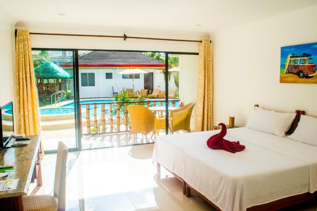 Alona Vida Beach Hill Resort Panglao Bagian luar foto