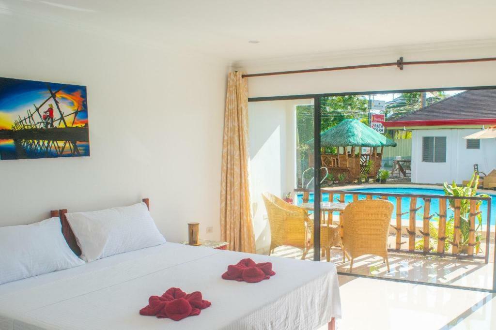 Alona Vida Beach Hill Resort Panglao Bagian luar foto