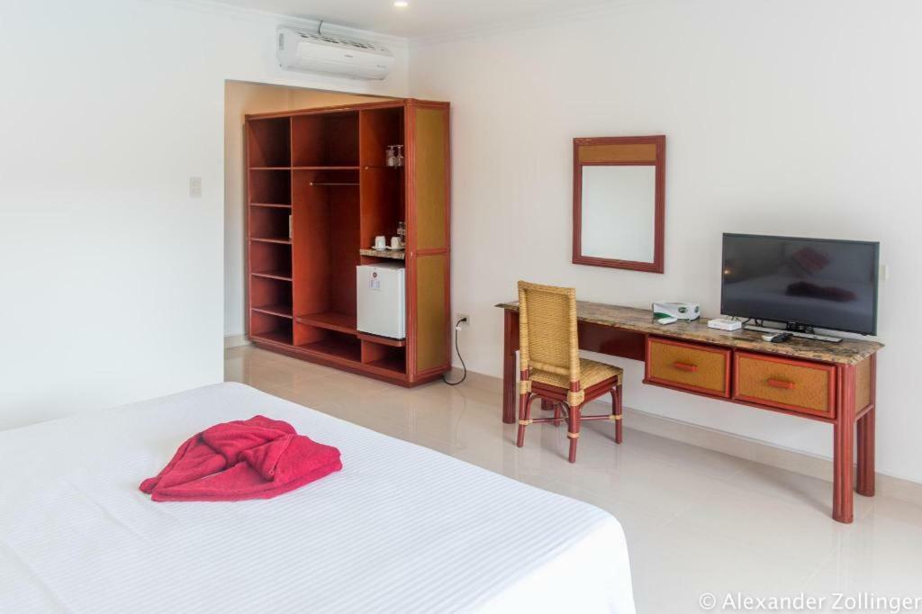 Alona Vida Beach Hill Resort Panglao Bagian luar foto