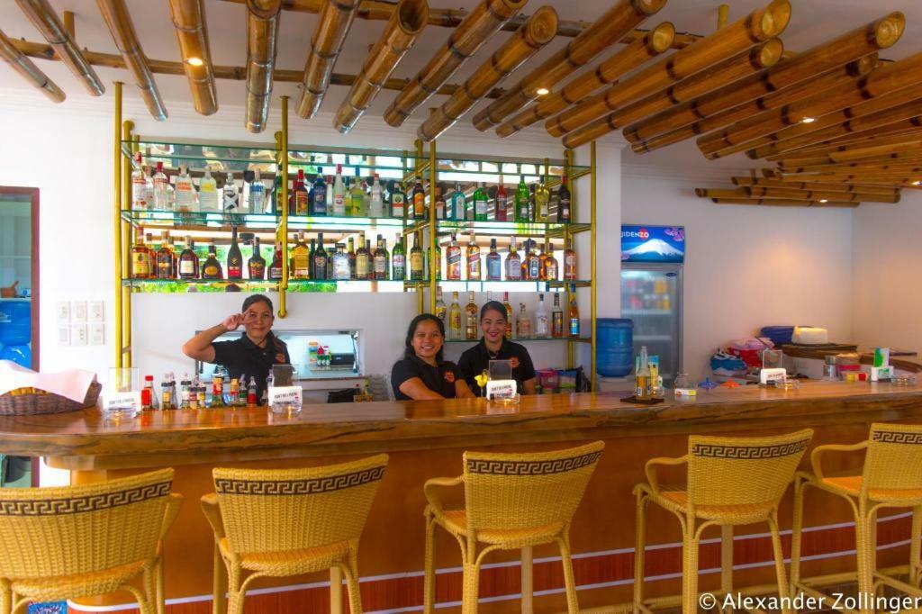 Alona Vida Beach Hill Resort Panglao Bagian luar foto