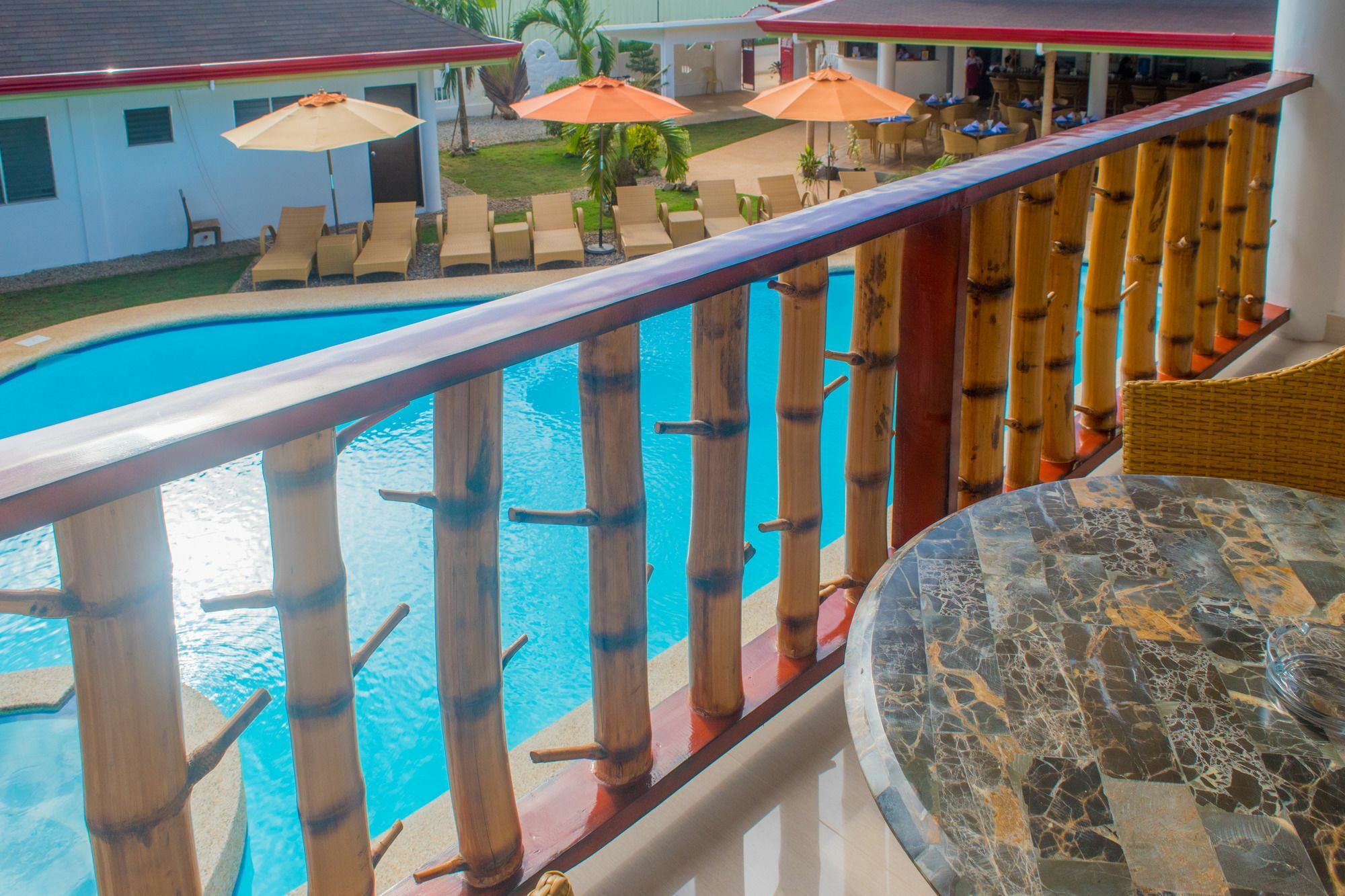 Alona Vida Beach Hill Resort Panglao Bagian luar foto