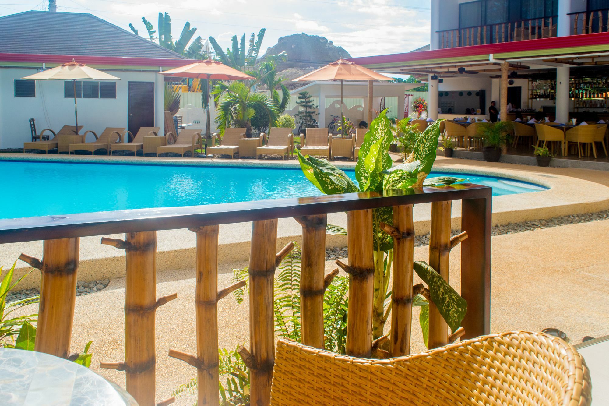 Alona Vida Beach Hill Resort Panglao Bagian luar foto